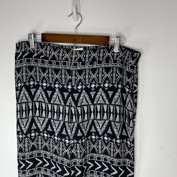 B Design pants women's large slacks soft wide legged pull on black graphic print - Picture 2 of 13